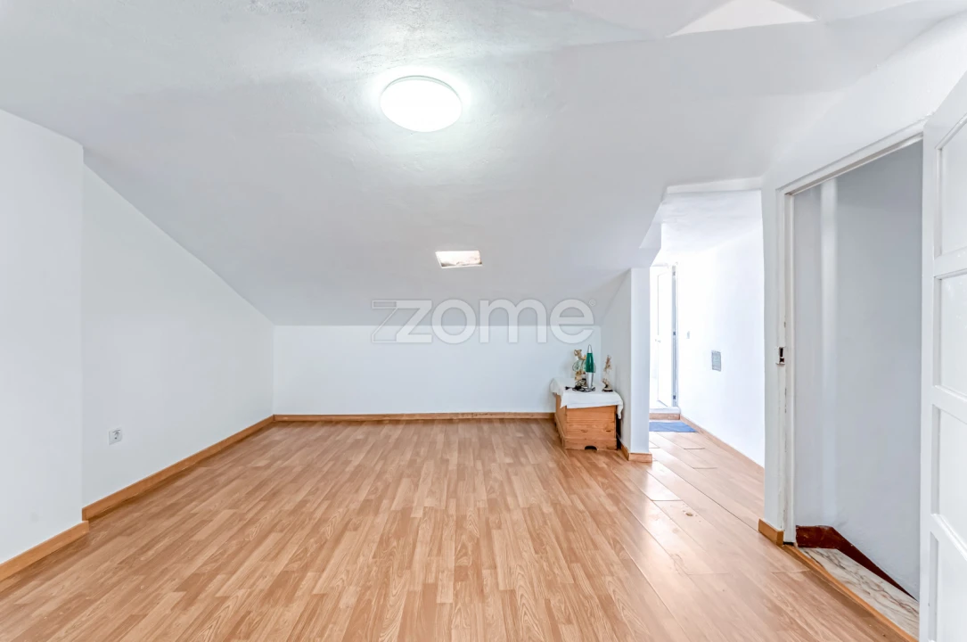 Moradia T4 para Venda em Sarzedo Foto 27