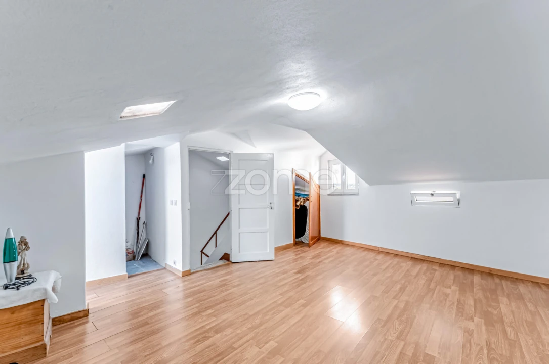 Moradia T4 para Venda em Sarzedo Foto 28