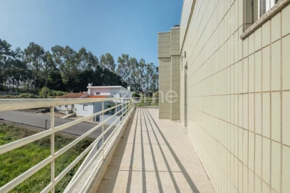 Apartamento T2 para Venda em São Felix da Marinha