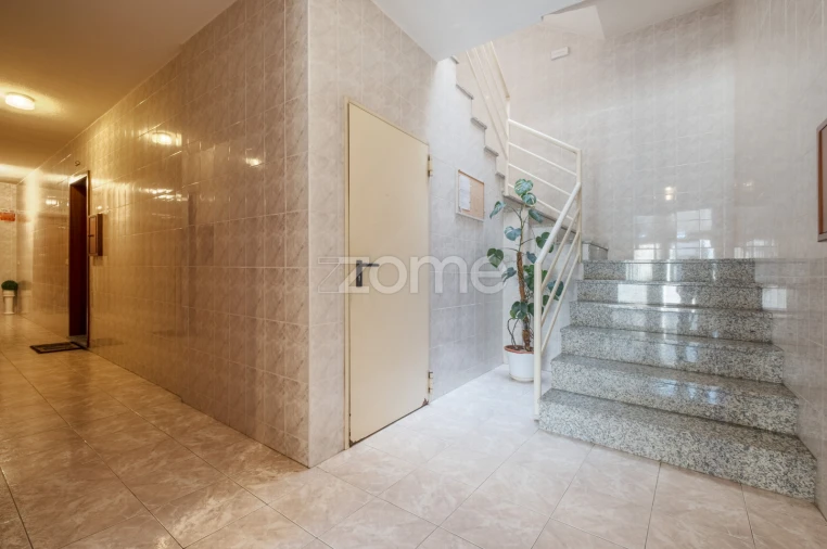 Apartamento T2 para Venda em São Felix da Marinha Foto 13