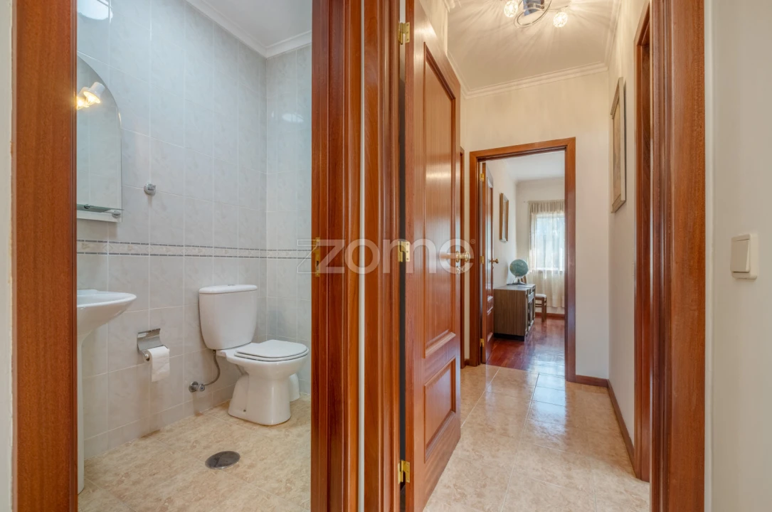 Apartamento T2 para Venda em São Felix da Marinha Foto 37