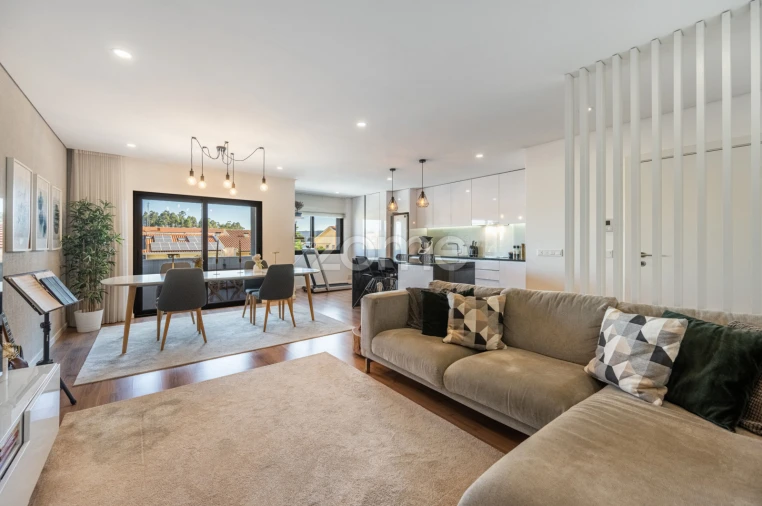Apartamento T3 para Venda em Grijó e Sermonde Foto 3
