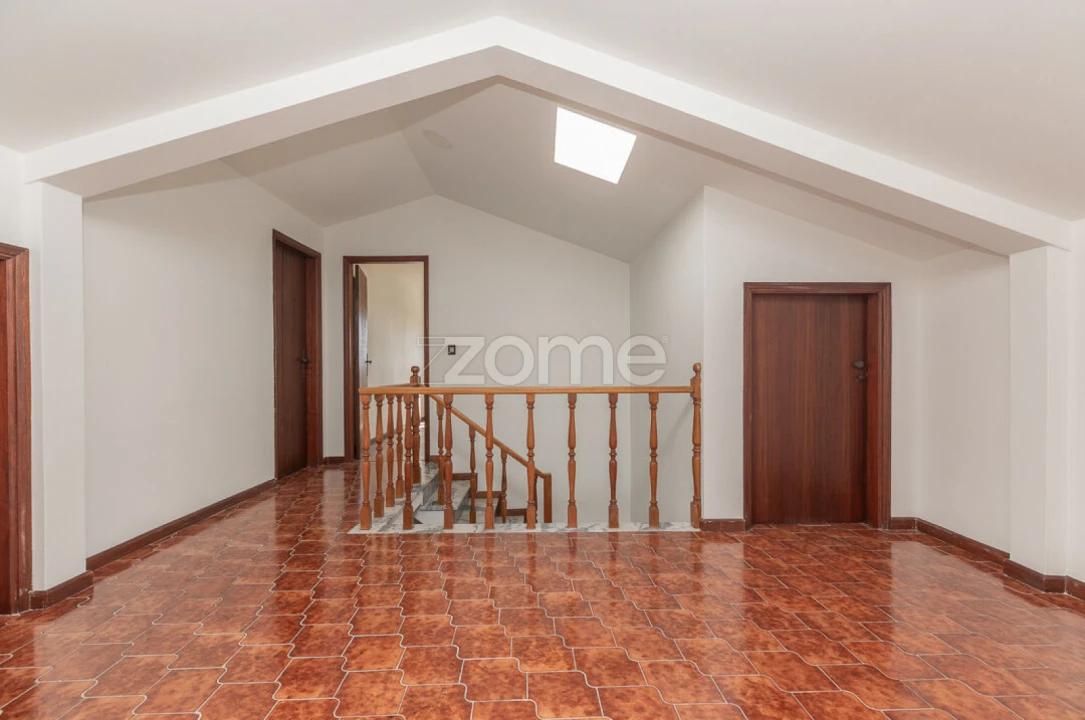 Moradia T5 para Venda em Souselas e Botão Foto 26
