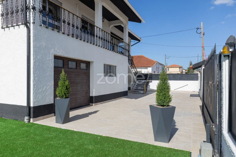 Moradia T5 para Venda em Souselas e Botão Foto 5