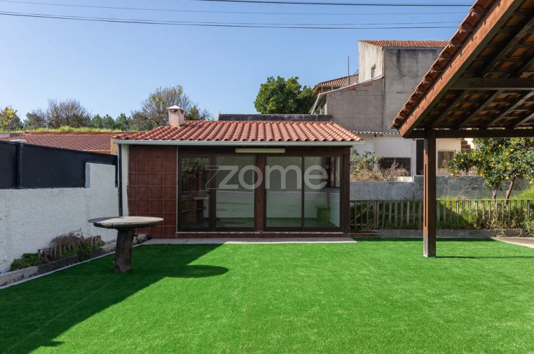 Moradia T5 para Venda em Souselas e Botão Foto 7
