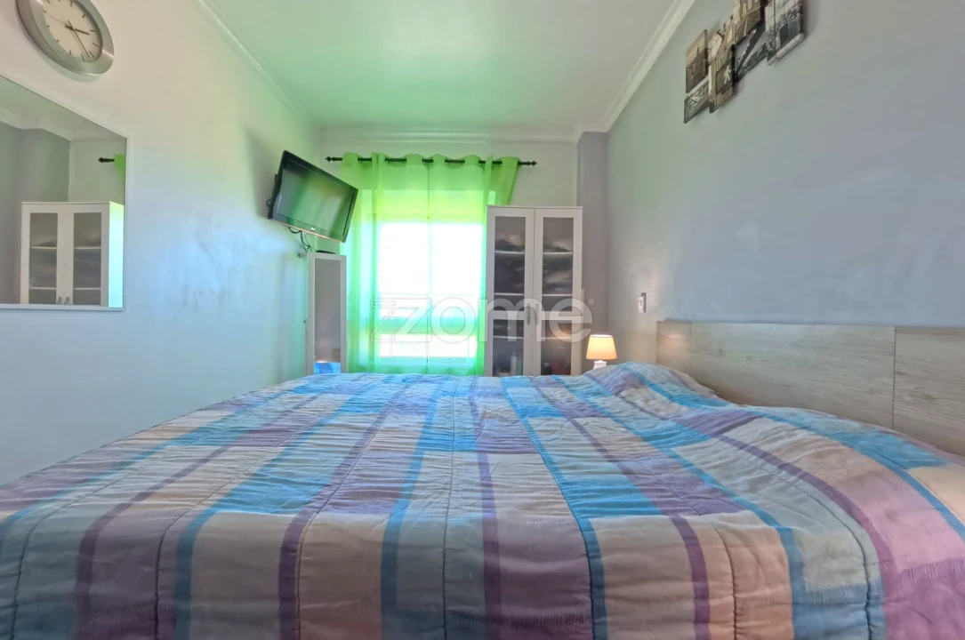 Apartamento T3 para Venda em Portimão Foto 5
