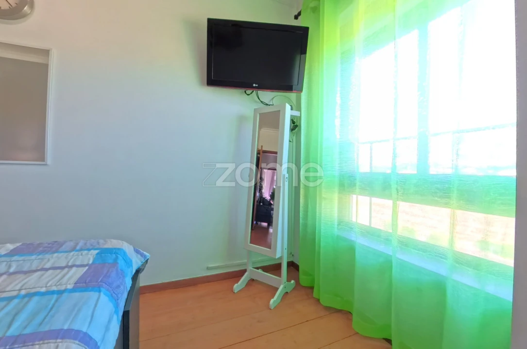 Apartamento T3 para Venda em Portimão Foto 6