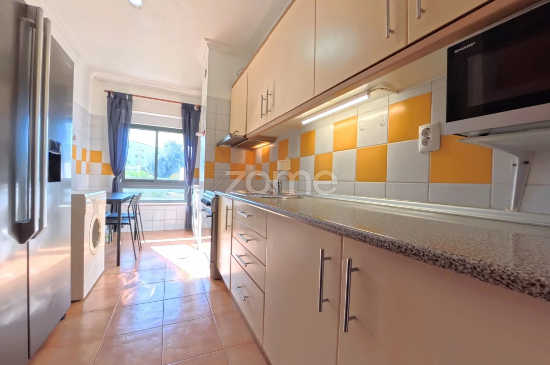 Apartamento T3 para Venda em Portimão Foto 16
