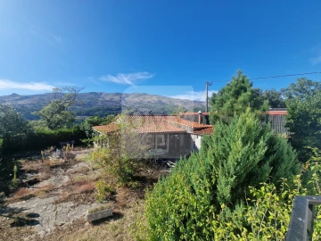 Moradia T3 para Venda em Adoufe e Vilarinho de Samardã