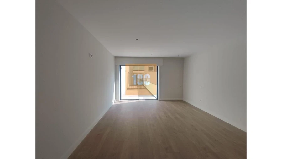 Apartamento T2 para Venda em Espinho Foto 13