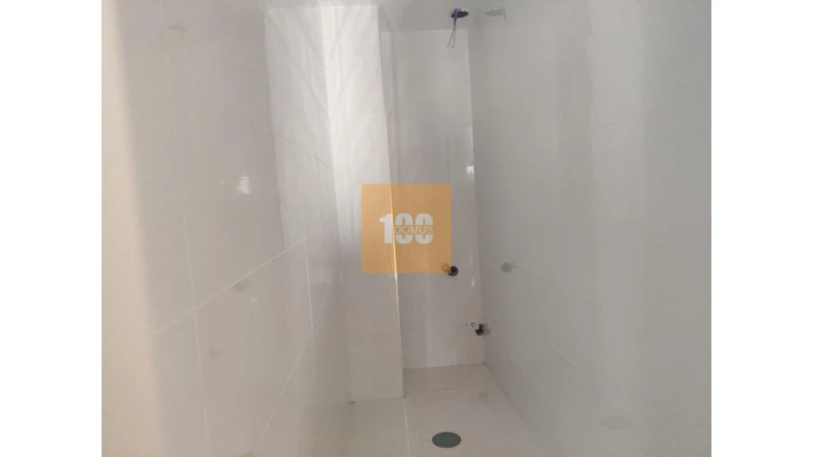 Apartamento T2 para Venda em Espinho Foto 21