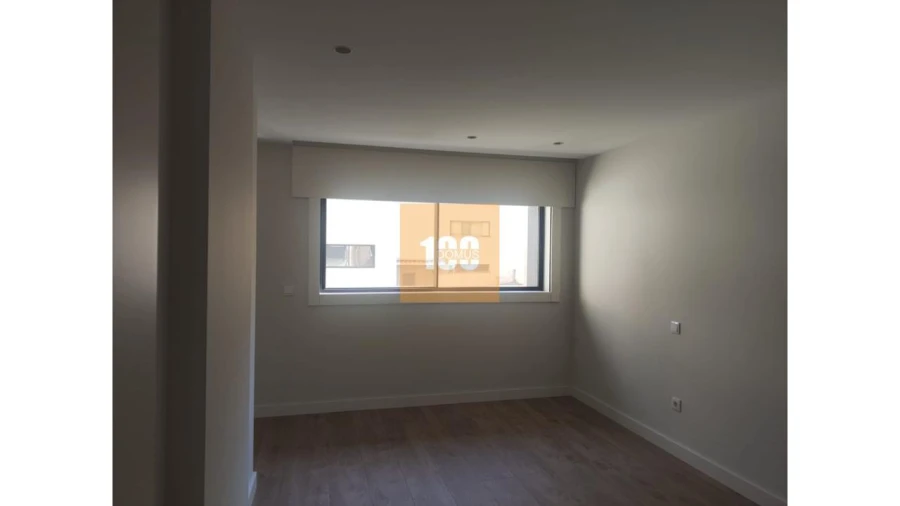 Apartamento T2 para Venda em Espinho Foto 17