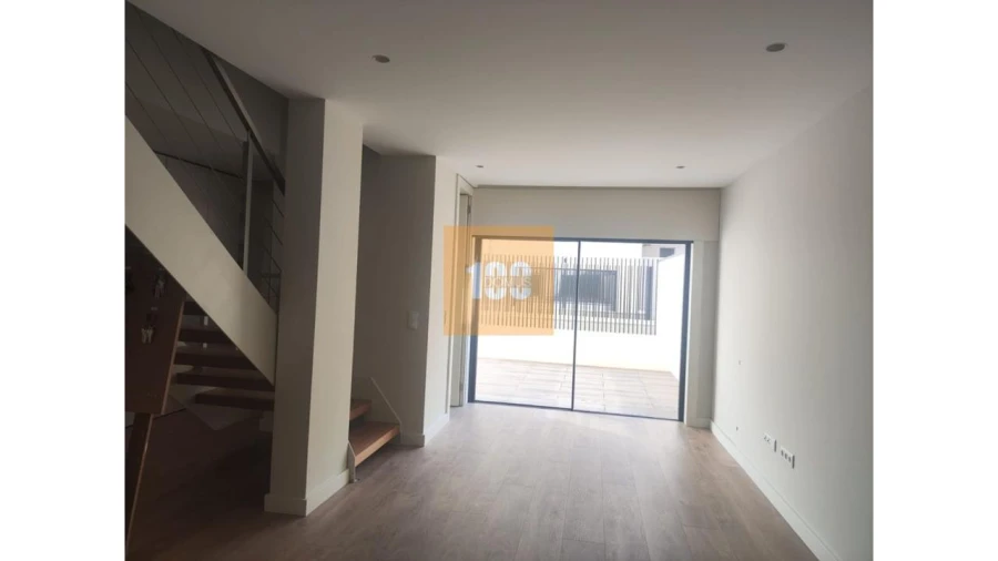 Apartamento T2 para Venda em Espinho Foto 15