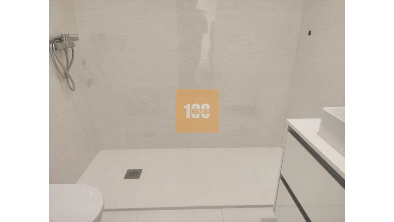 Apartamento T2 para Venda em Espinho Foto 19