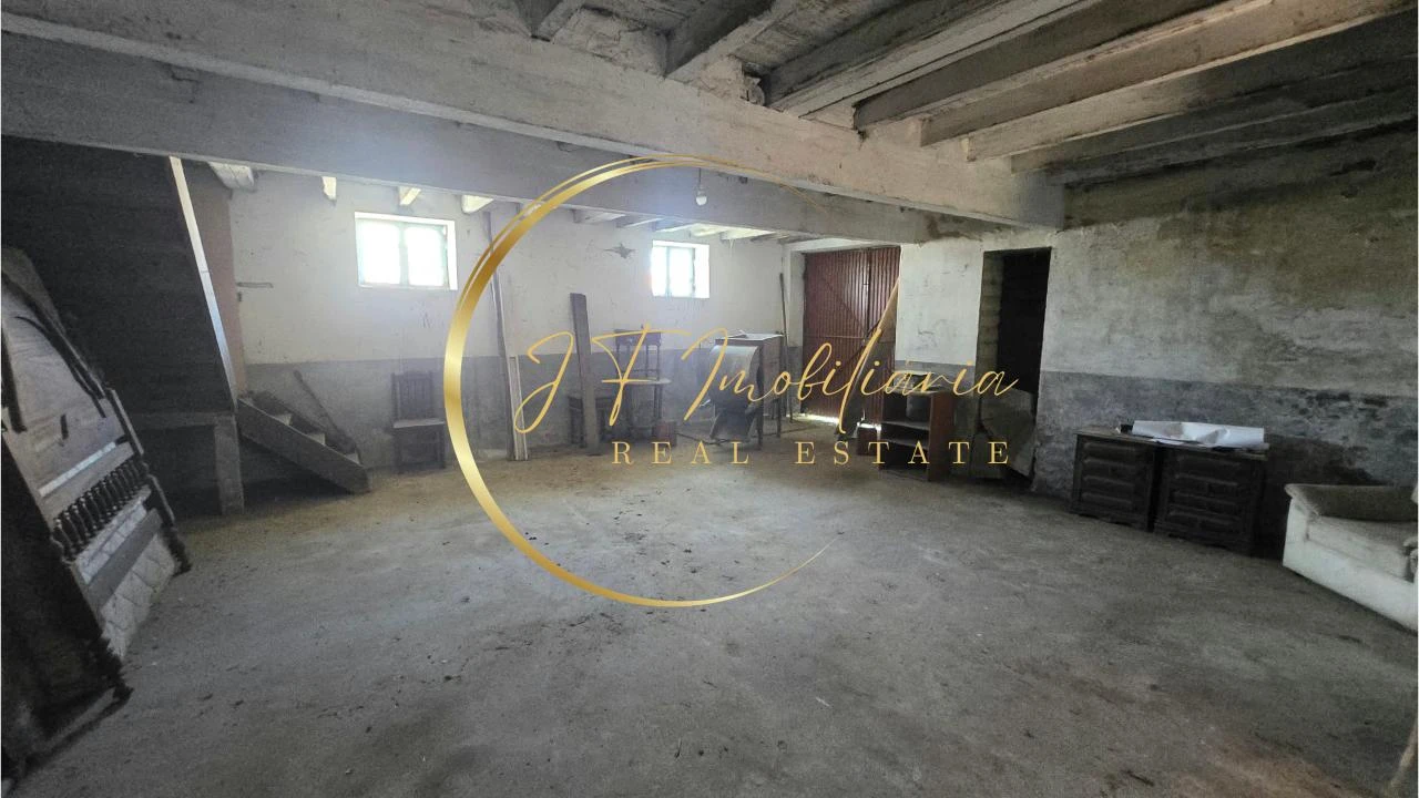 Moradia T4 para Venda em Oliveirinha Foto 18