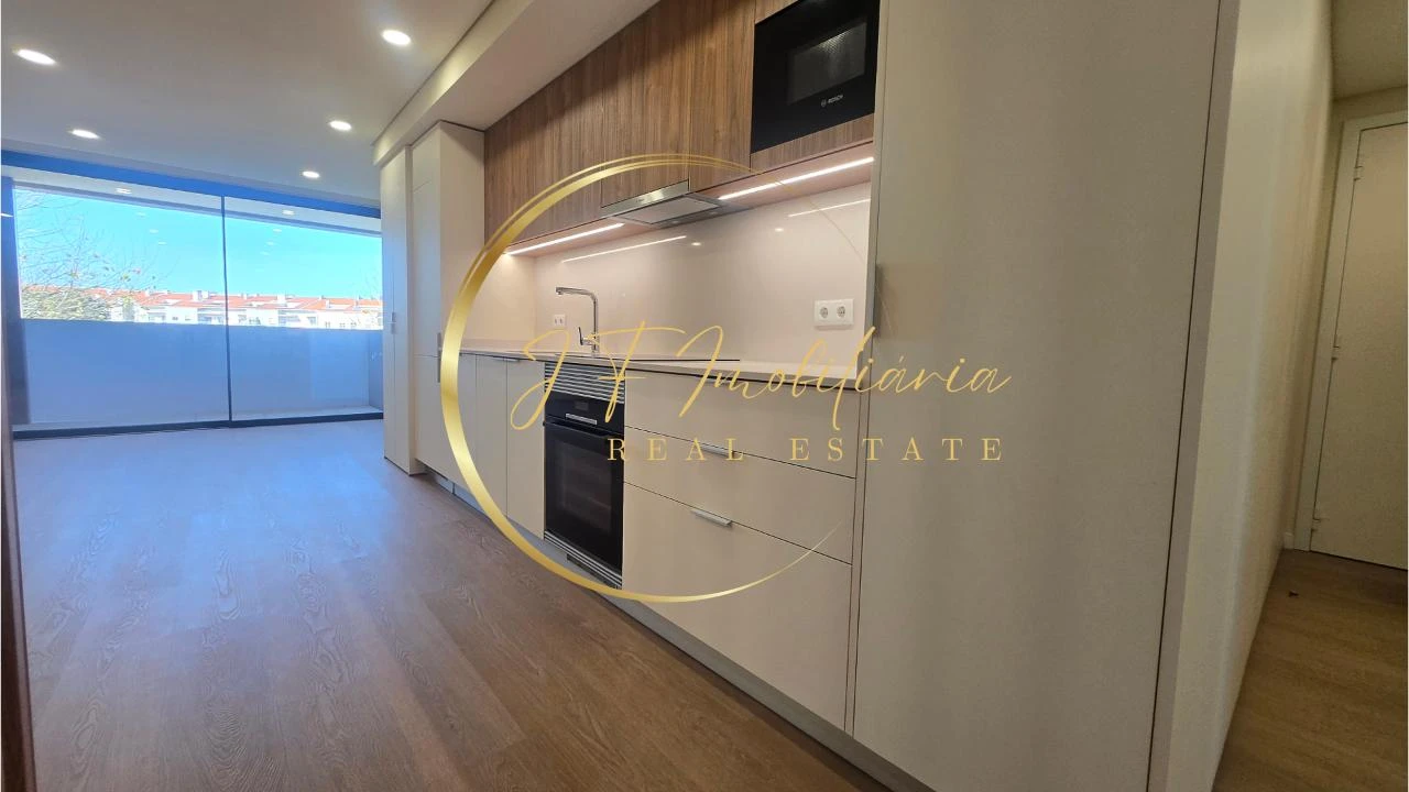 Apartamento T2 para Venda em Esgueira Foto 5