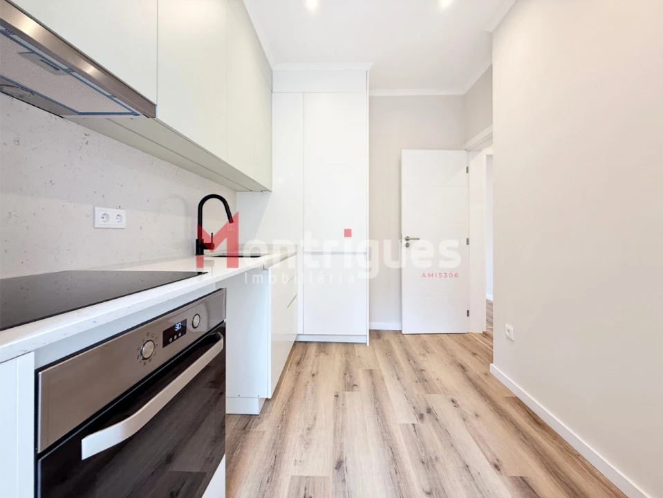 Apartamento T3 para Venda em Arroios Foto 6