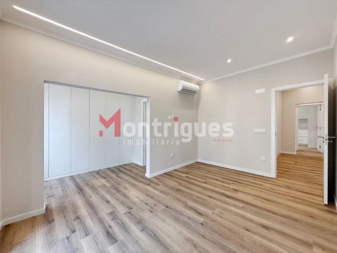 Apartamento T3 para Venda em Arroios Foto 13