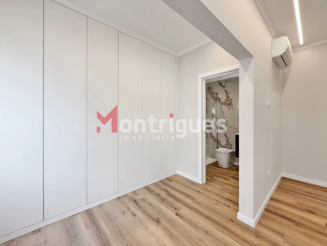 Apartamento T3 para Venda em Arroios Foto 14