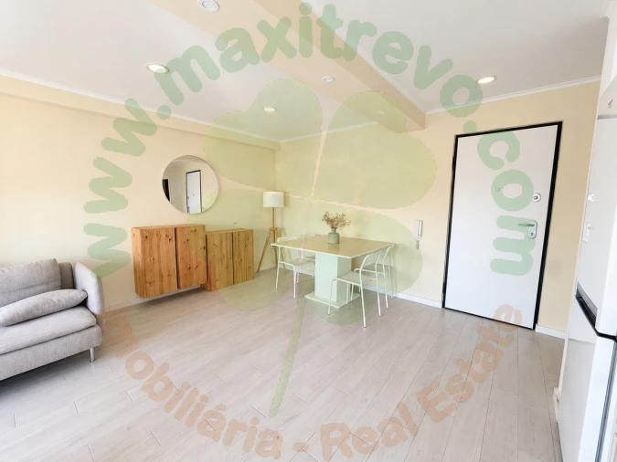 Apartamento T2 para Venda em Seixal, Arrentela e Aldeia de Paio Pires Foto 8