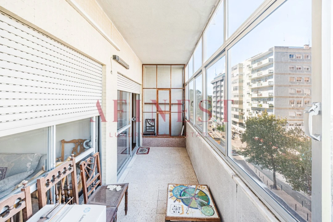 Apartamento T2 para Venda em Alvalade Foto 1