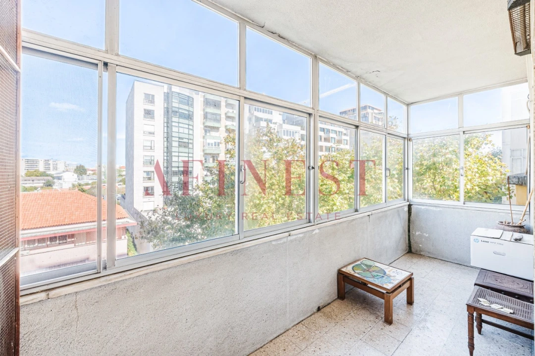 Apartamento T2 para Venda em Alvalade Foto 2