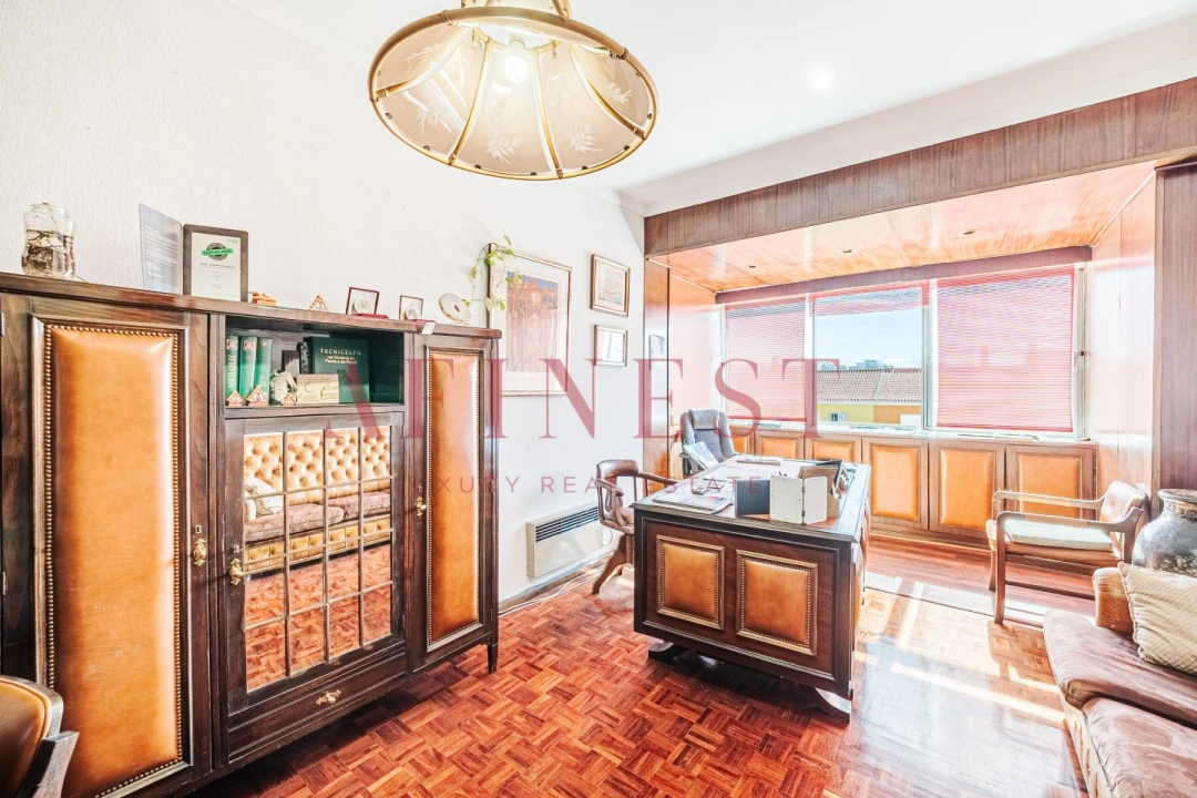 Apartamento T2 para Venda em Alvalade Foto 5