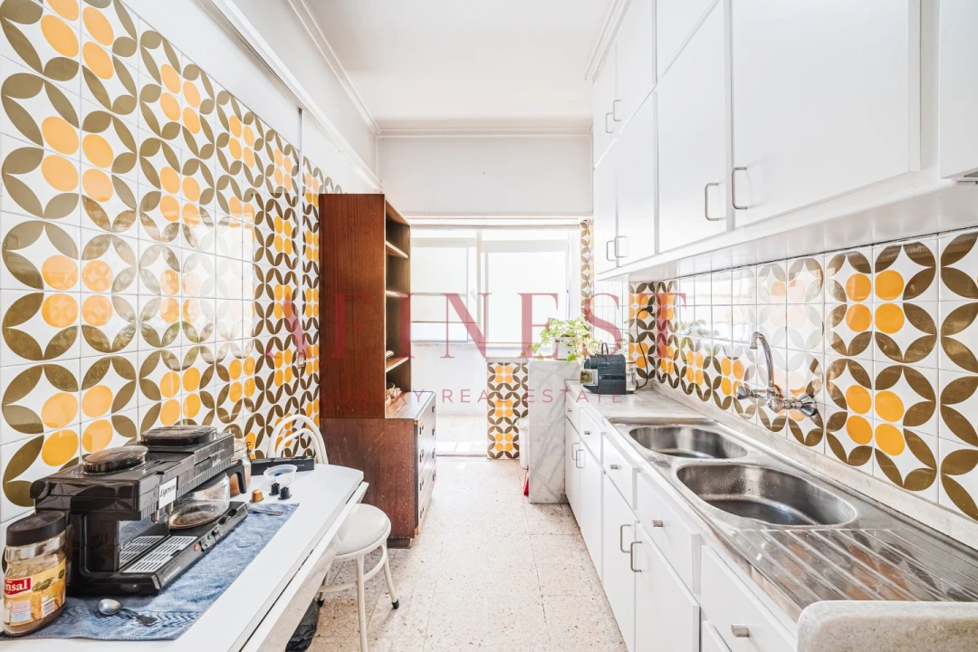 Apartamento T2 para Venda em Alvalade Foto 10