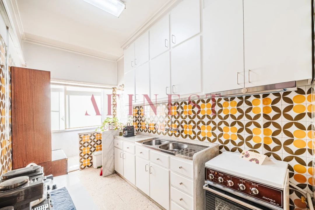 Apartamento T2 para Venda em Alvalade Foto 16