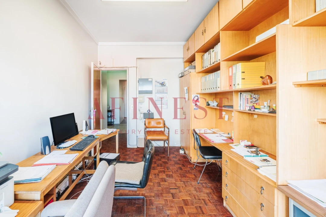 Apartamento T2 para Venda em Alvalade Foto 21