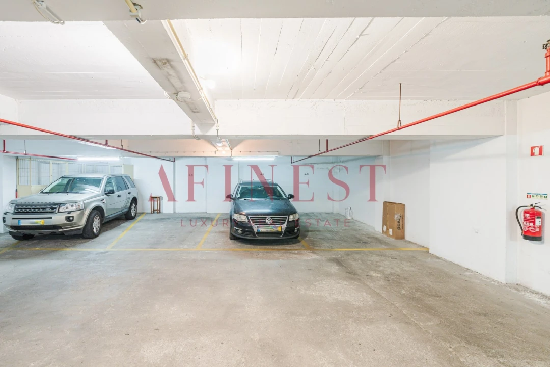 Apartamento T2 para Venda em Alvalade Foto 28