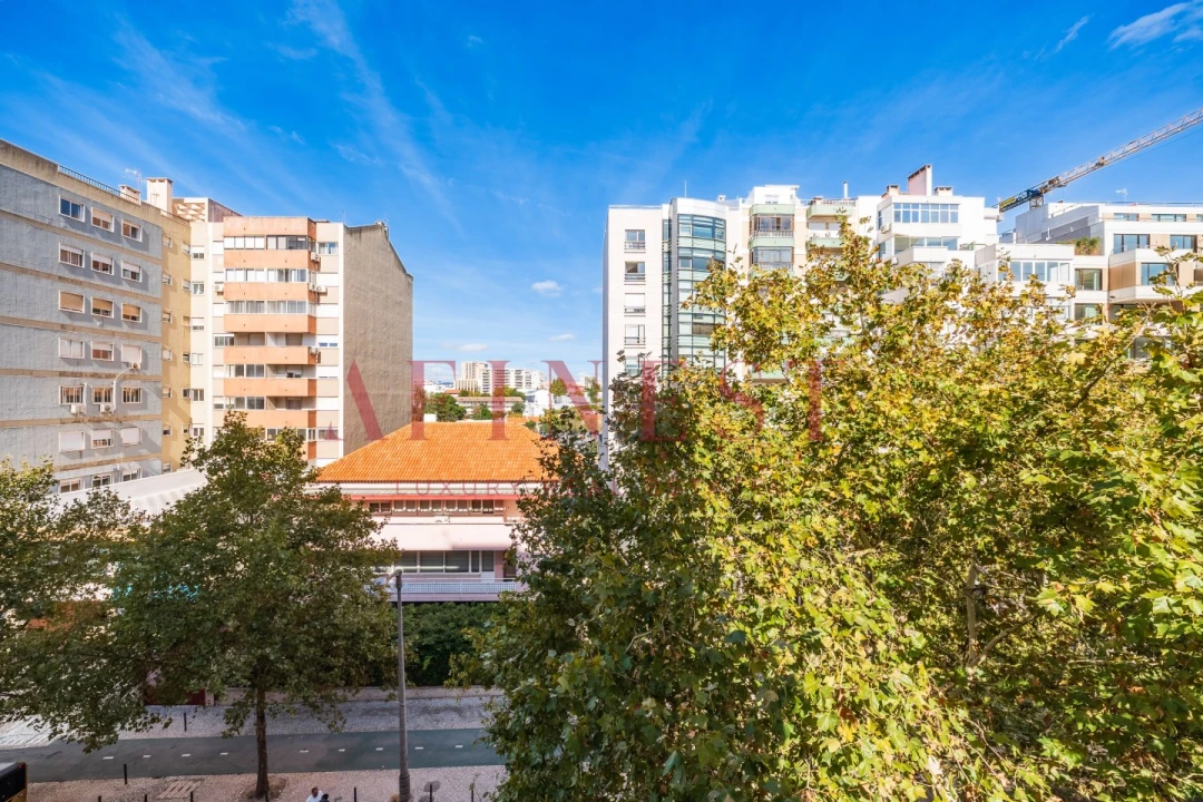 Apartamento T2 para Venda em Alvalade Foto 36