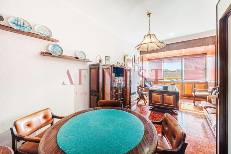 Apartamento T2 para Venda em Alvalade Foto 6
