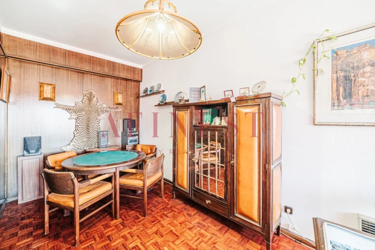 Apartamento T2 para Venda em Alvalade Foto 7