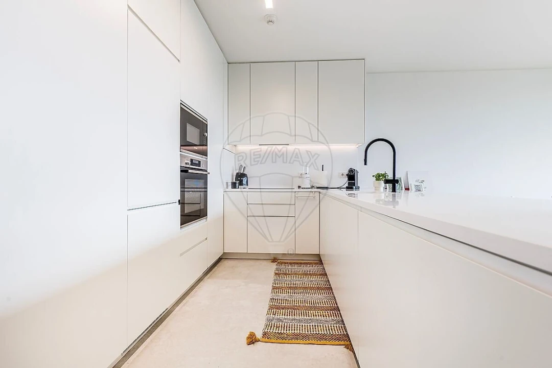 Apartamento T2 para Venda em Benfica Foto 5