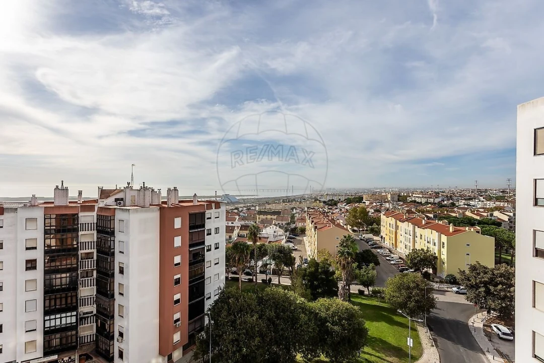 Apartamento T2 para Venda em Santa Iria de Azoia, São João da Talha e Bobadela Foto 12