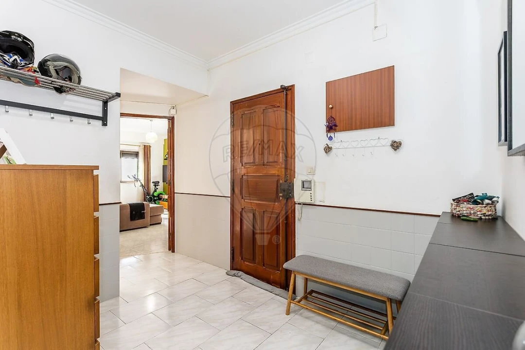 Apartamento T2 para Venda em Santa Iria de Azoia, São João da Talha e Bobadela Foto 5