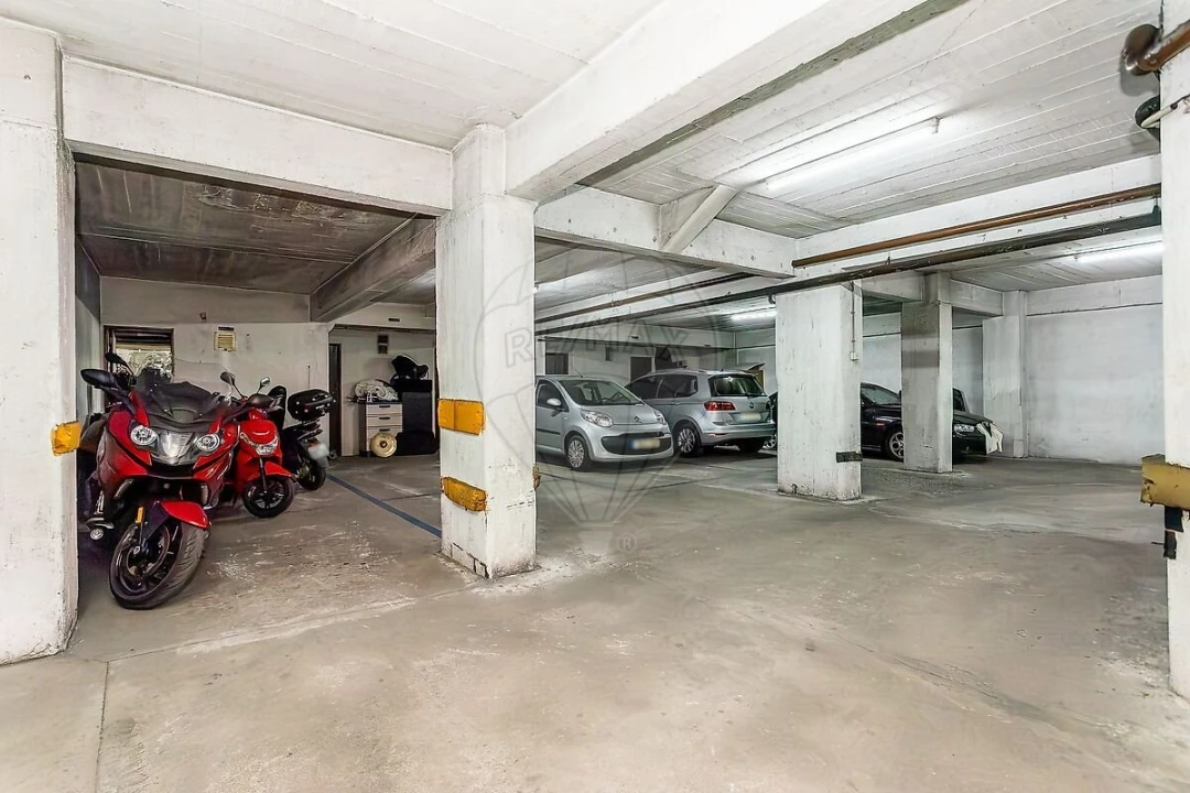 Apartamento T2 para Venda em Santa Iria de Azoia, São João da Talha e Bobadela Foto 21