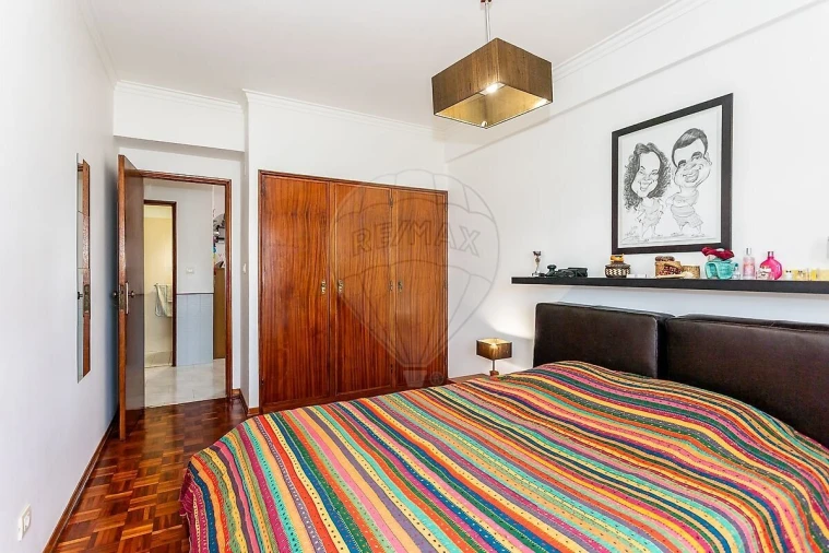 Apartamento T2 para Venda em Santa Iria de Azoia, São João da Talha e Bobadela Foto 15