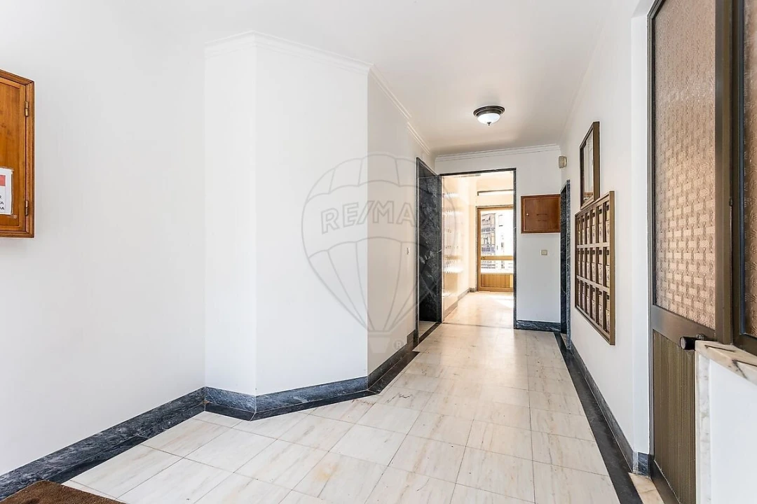 Apartamento T2 para Venda em Santa Iria de Azoia, São João da Talha e Bobadela Foto 23