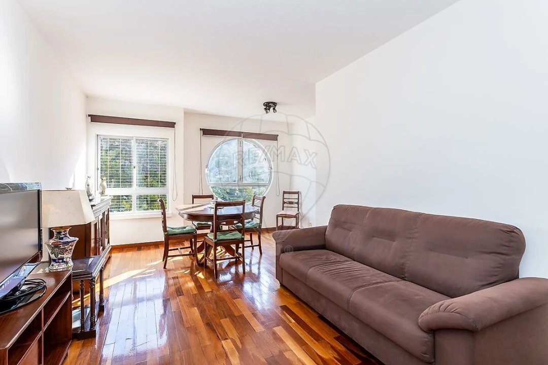 Apartamento T2 para Venda em Areeiro Foto 4