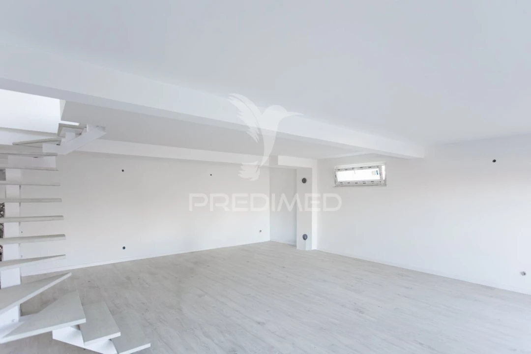 Apartamento T2 para Venda em Seixal, Arrentela e Aldeia de Paio Pires Foto 9