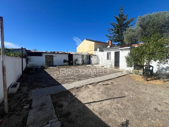 Moradia T2 para Venda em Moita Foto 6