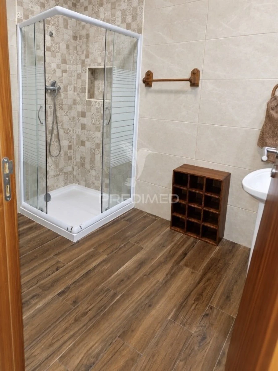 Apartamento T3 para Venda em Laranjeiro e Feijó Foto 9