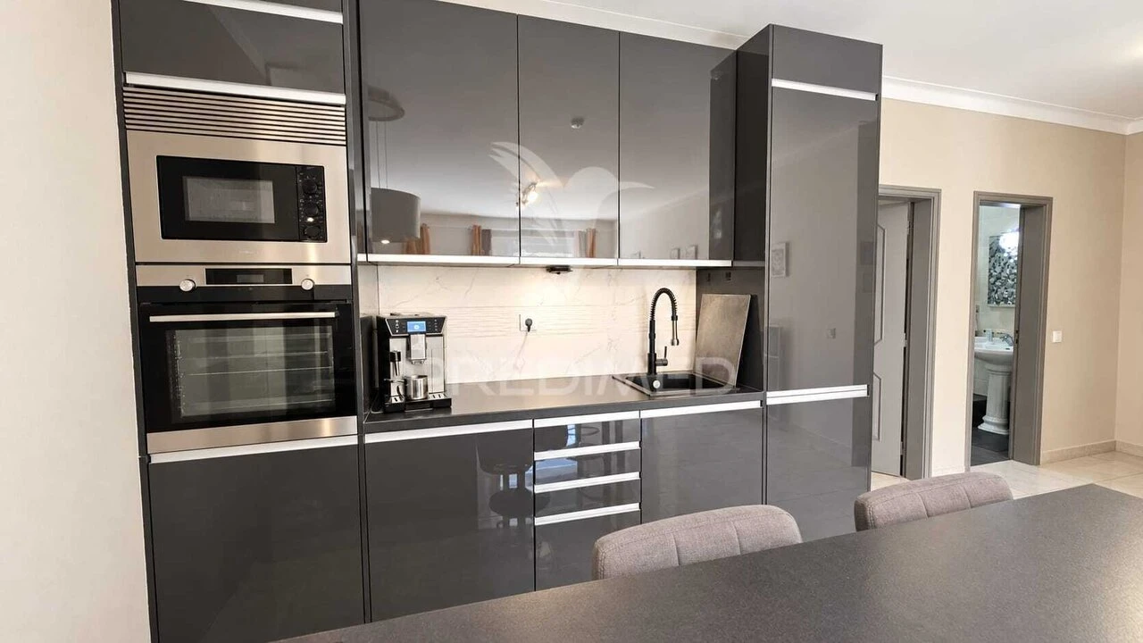 Apartamento T1 para Venda em Portimão Foto 11