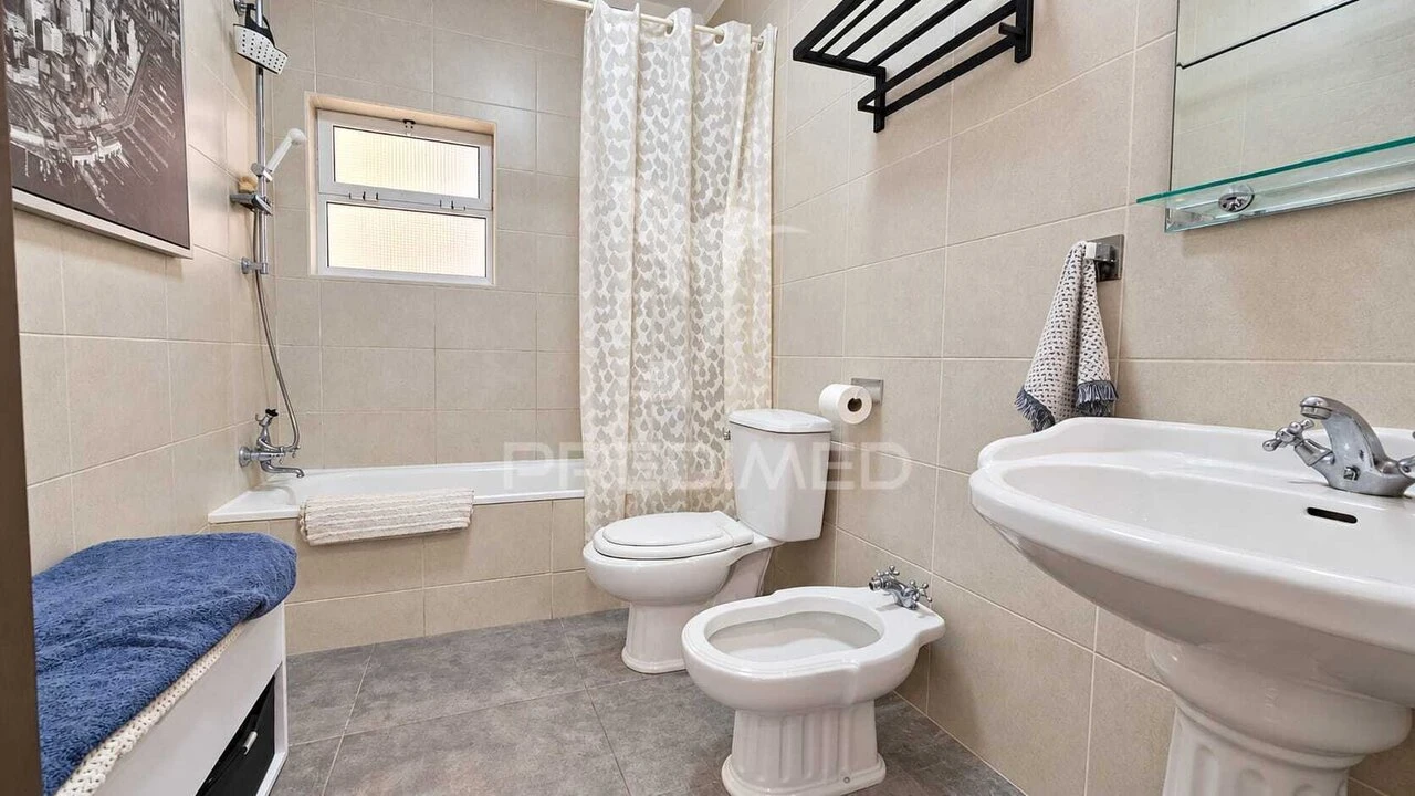 Apartamento T1 para Venda em Portimão Foto 17