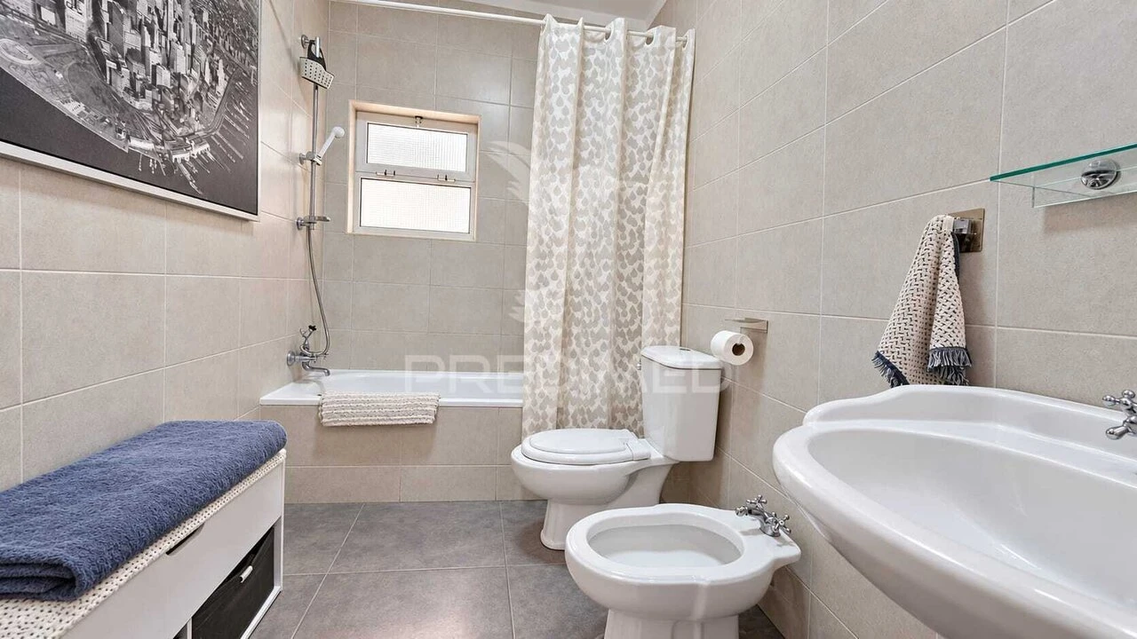 Apartamento T1 para Venda em Portimão Foto 21