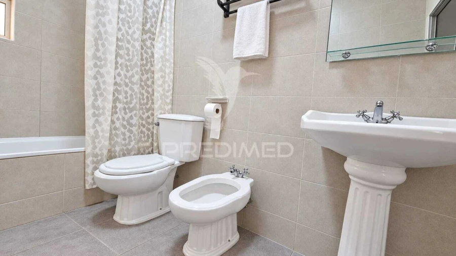 Apartamento T1 para Venda em Portimão Foto 22