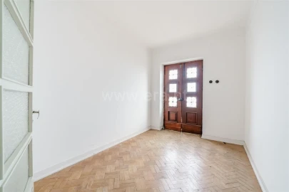 Apartamento T5 para Venda em Covilhã e Canhoso