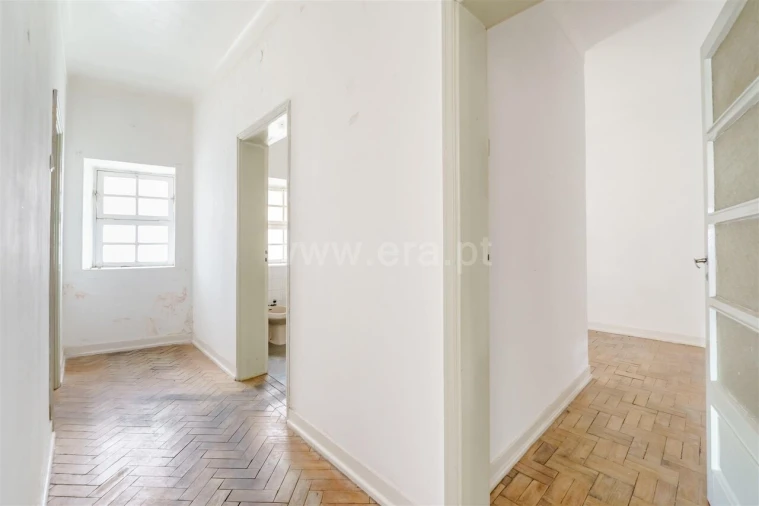 Apartamento T5 para Venda em Covilhã e Canhoso Foto 13